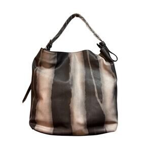 Urban expressions tote handbag gray and black vegan leather zipper closure NWT